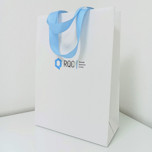 bumazhny-paket-rqc